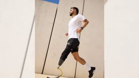 Adidas-ın “tək ayaqqabı” kampaniyası boykot çağırışlarına səbəb oldu