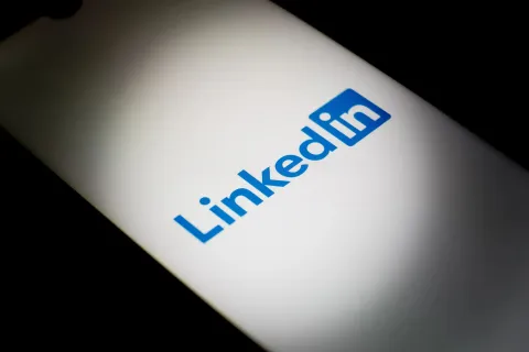 Linkedin alqoritmində yenilik: Köhnə paylaşımlar niyə yenidən görünür?
