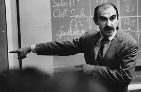 Theodore Levitt: marketinqdə “kor nöqtə” anlayışını yaradan şəxs