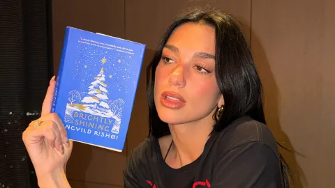 Daha çox intellekt”: Yeni dövrün “bookish influencer” trendi