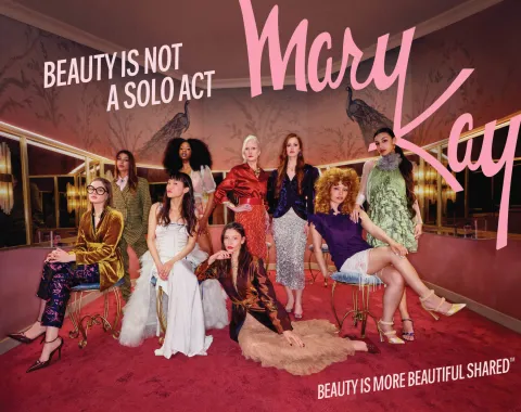 Mary Kay yeni qlobal brend platformasını təqdim etdi: “Beauty Is More Beautiful Shared”