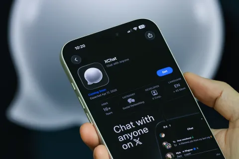 X yeni mesajlaşma xidməti olan XChat tətbiqini iPhone istifadəçiləri üçün təqdim edib